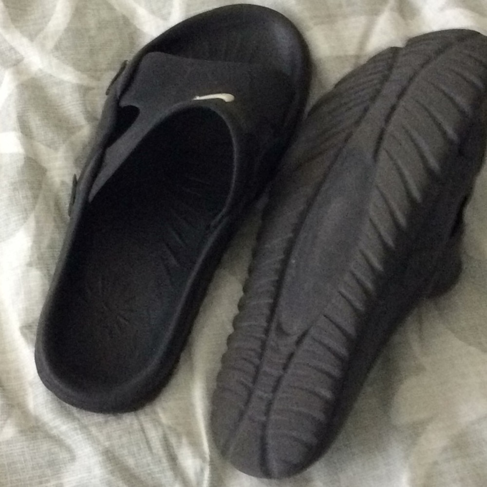 Nike slides